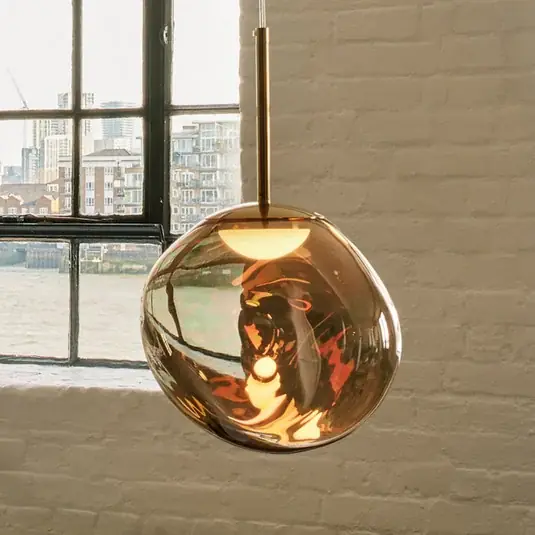 Akció Tom Dixon LED lógó lámpa Melt, Ø 28 cm, bronz színű