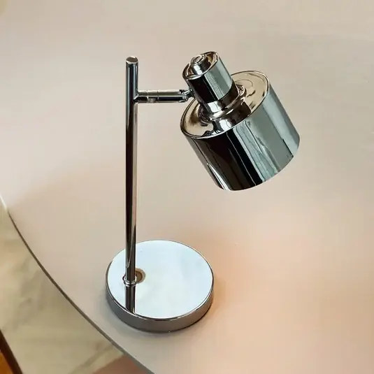 Outlet Dyberg Larsen LED tölthető asztali világítás Ocean Mini, króm