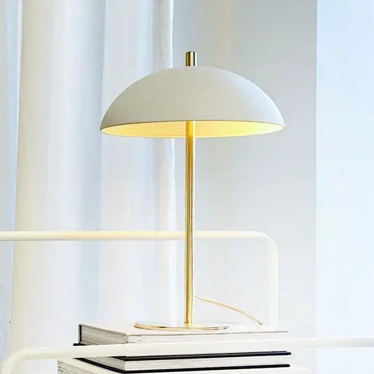 Olcsó Dyberg Larsen Globus asztali világítás, bézs/sárgaréz, 44 cm