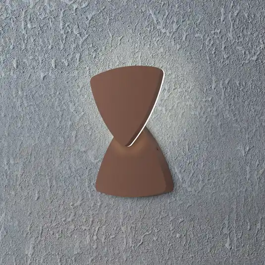Pedersano rozsdás színű LED kültéri falilámpa, szélesség 14 cm, háromszög alakú Olcsó