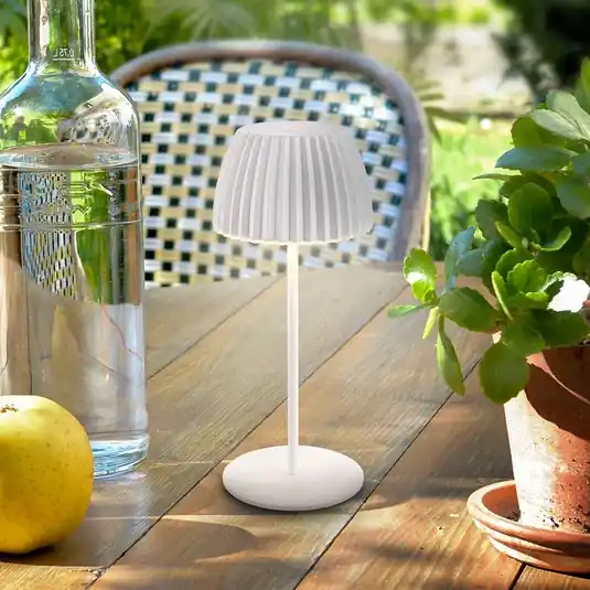 Csak ma LED tölthető asztali világítás Brilo unplugged Riffle, 20 cm, fehér