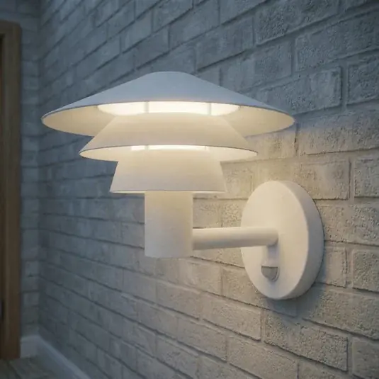 Lucande Montaro LED kültéri fali világítás, fehér, IP54, érzékelővel Outlet