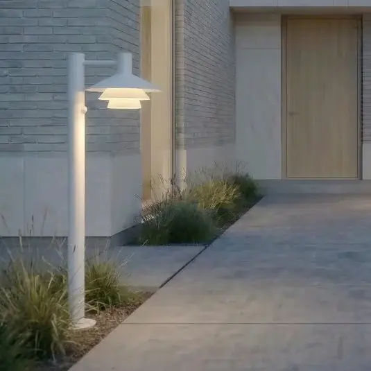 Akció Lucande Montaro LED ösvény világítás, 100 cm, fehér, érzékelővel