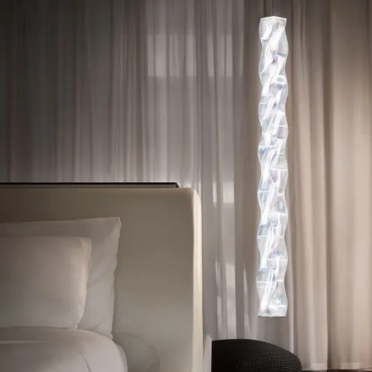 Gyors szállítás Slamp Hugo Vertical LED függő lámpa prizma