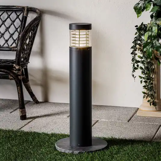 Végkiárusítás Lucande Lucius LED ösvény lámpa, 65cm, antracit, fém, IP54