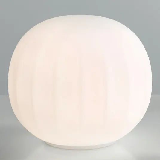 Rendeld meg most Luceplan Lita asztali lámpa Ø 30 cm