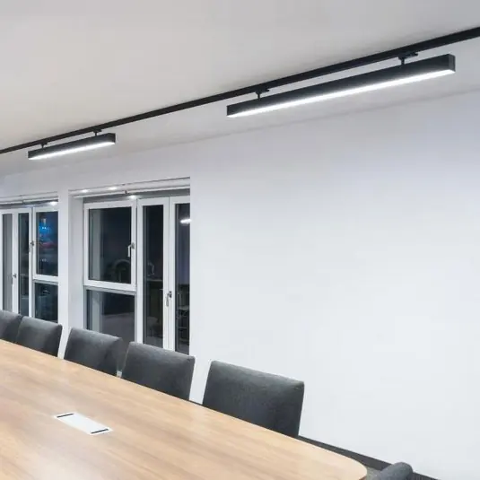 Exkluzív ajánlat LOG 50 SÍNES REFLEKTOR 3 PH ADAPTERREL