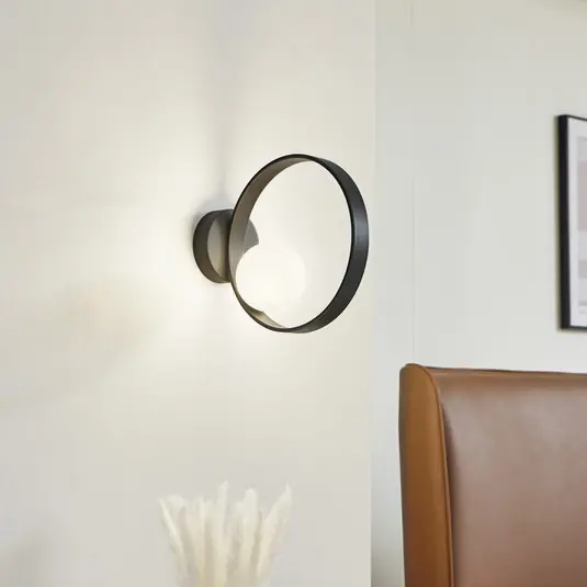 Lucande LED-es fali lámpa Luneo, fekete/opál, üveg, 30 cm Szuper akció