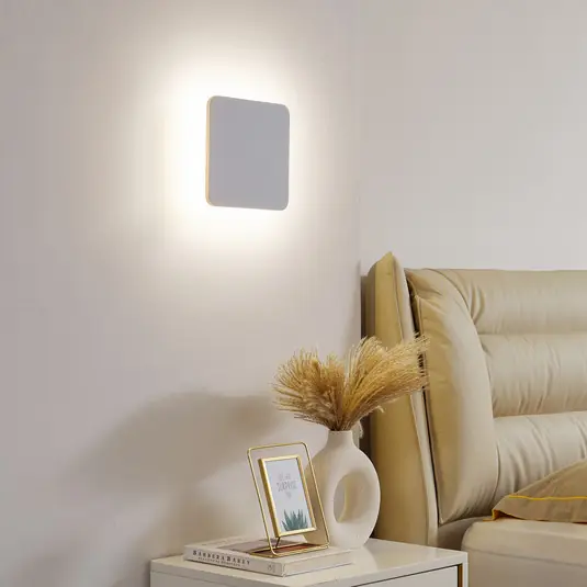 Lucande LED-es fali lámpa Elrik, fehér, 22 cm magas, fém Azonnal elérhető