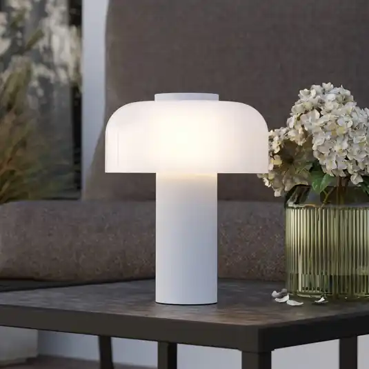 LED-es újratölthető asztali lámpa Ponente, Ø 16 cm, fehér, CCT, Különleges ajánlat