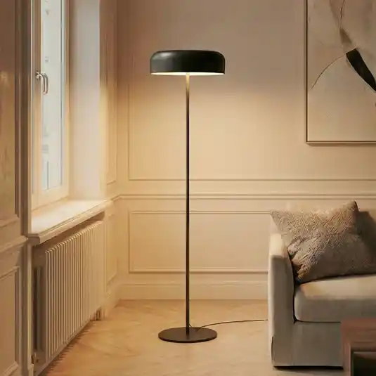 Lindby állólámpa Edion, fekete, fém Kedvezmény