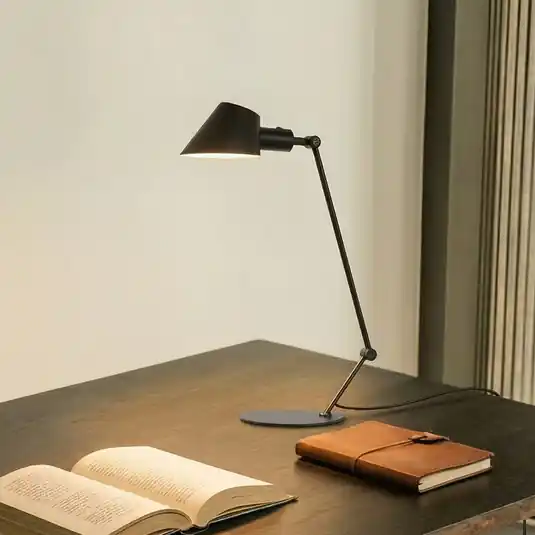 Lindby Corali asztali lámpa, fekete, fém, magasság 64cm Különleges ajánlat