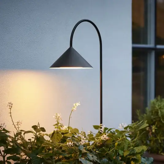 Vedd meg online FRANDSEN LED földi tüskés lámpa Grasp, fekete, magasság 82 cm, IP44
