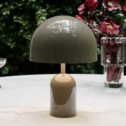 Alacsony ár Tom Dixon BELL PORTABLE újratölthető asztali világítás, taupe, 28 cm IP44