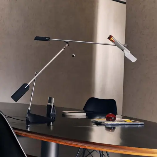 Legjobb ár Stilnovo LED asztali lámpa Halley, kinyúlás 100 cm, szürke